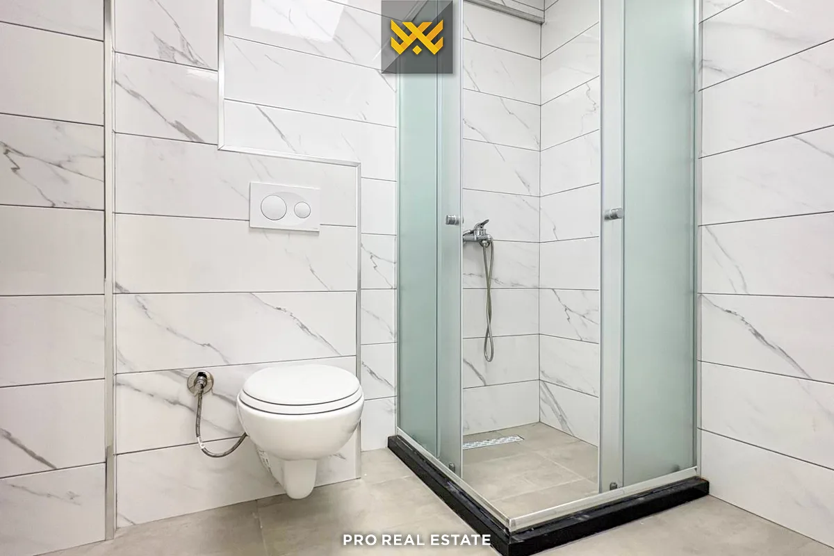 Banesë / Zyrë 255m² me #QIRA te Rruga A