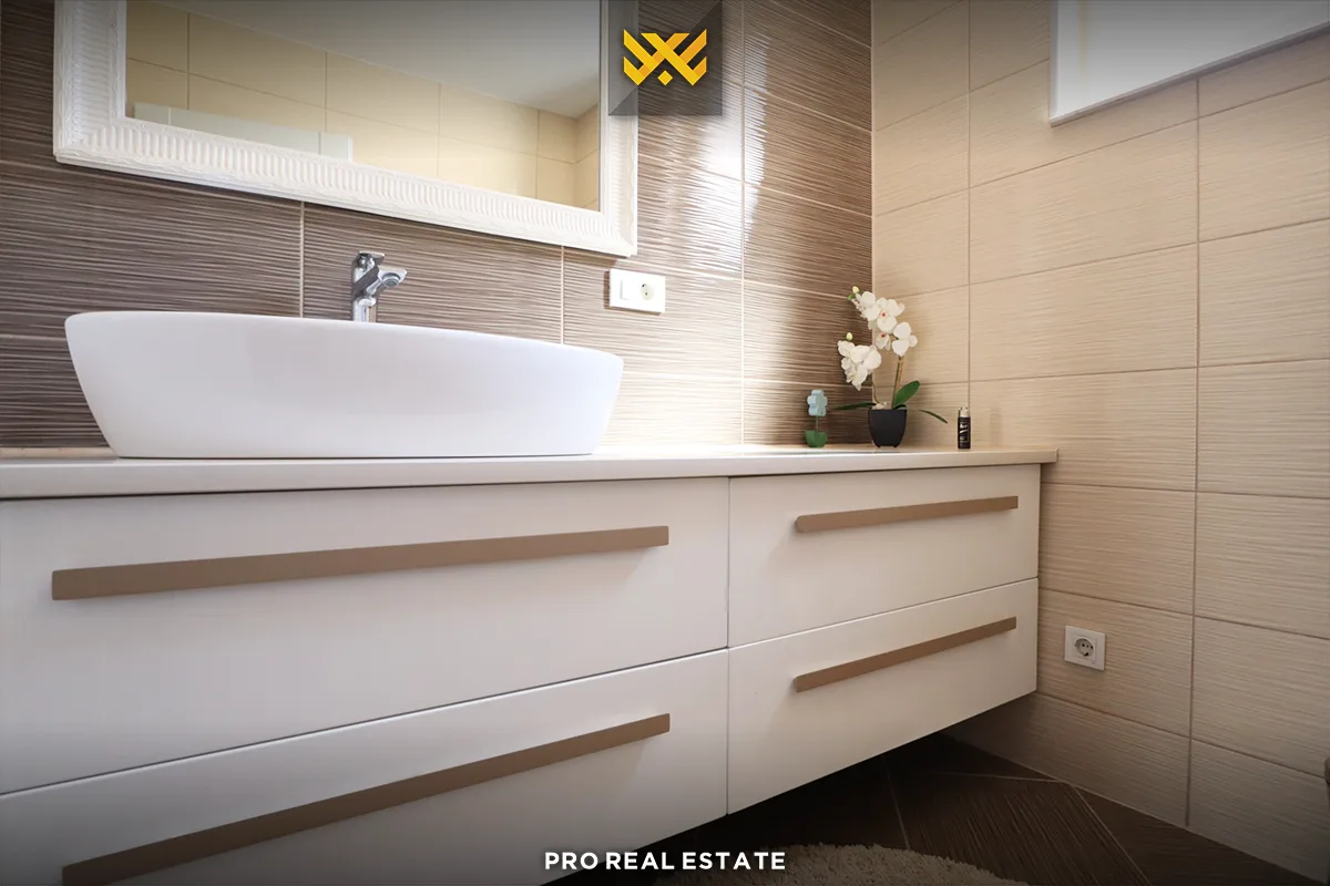 Shtëpi 210m² me #QIRA te Prishtina e Re.