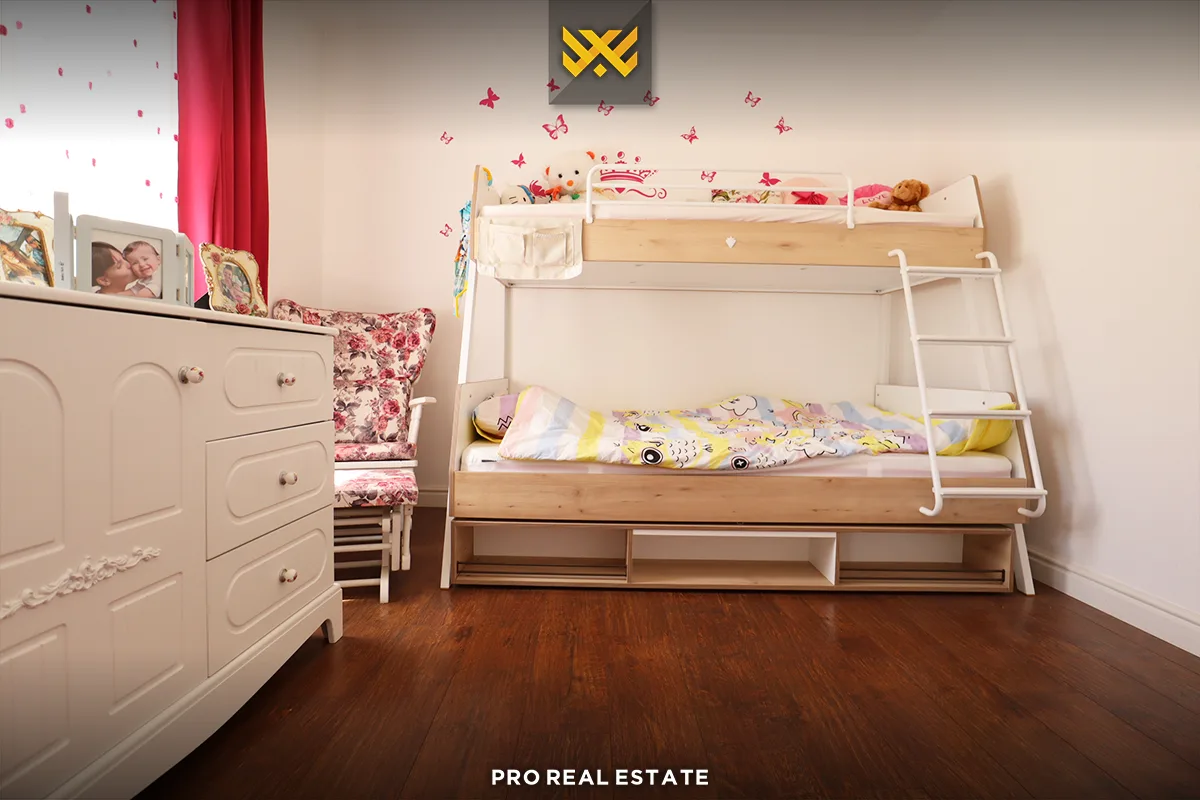 Shtëpi 210m² me #QIRA te Prishtina e Re.