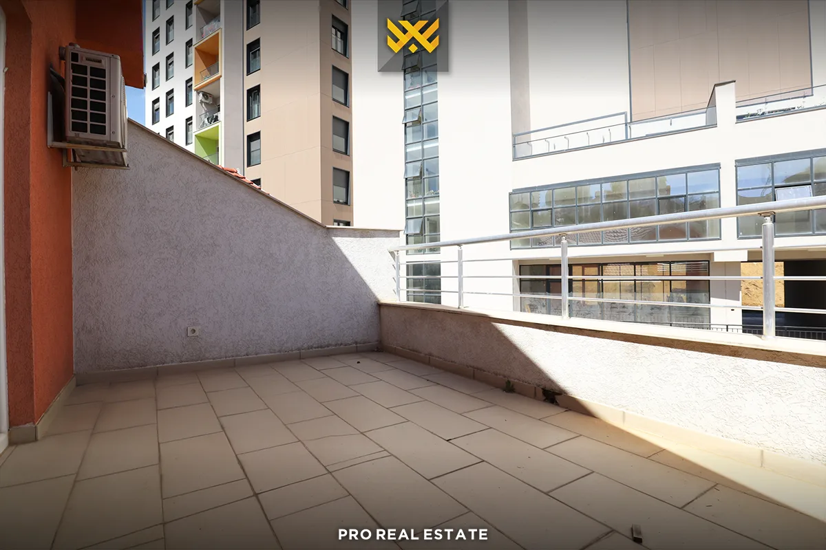 Shtëpi 210m² me #QIRA te Prishtina e Re.
