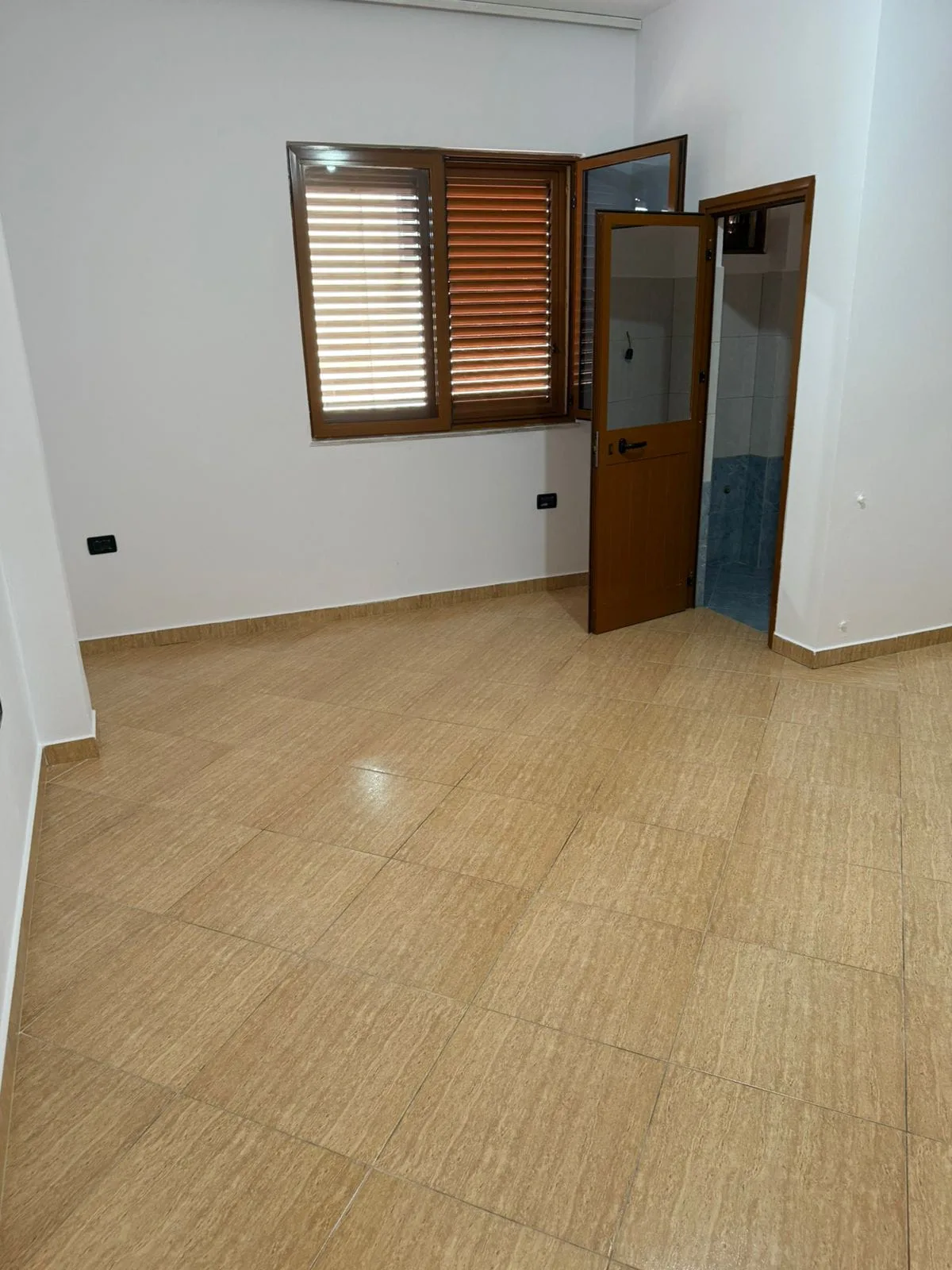 Vile me qera 3+1+2 tek Siri Kodra (ID BV22447) Tirane