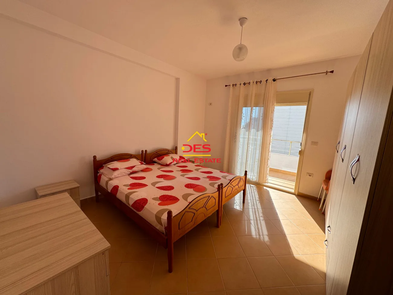 Jepet me qira apartament 2+1+2 pranë hotel partner,vlorë