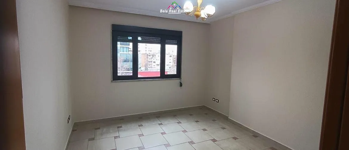 Zyre Me Qera 3+1 ne Qender  (ID BZ2525) Tirane