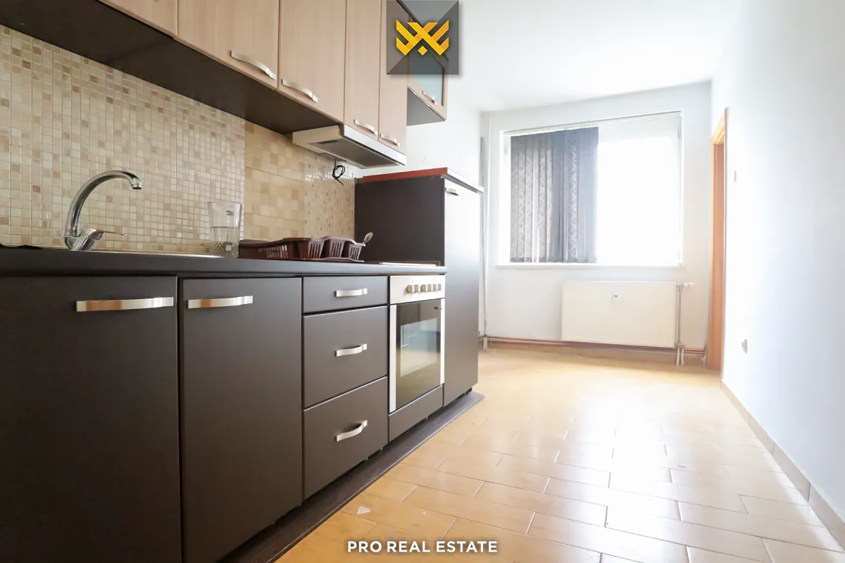 Zyrë 71m² me #QIRA në Qendër