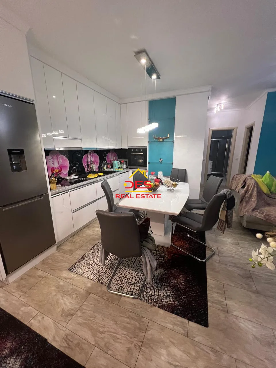 Shitet apartament 2+1 në lungomare, vlorë 📍 te konsullata italiane