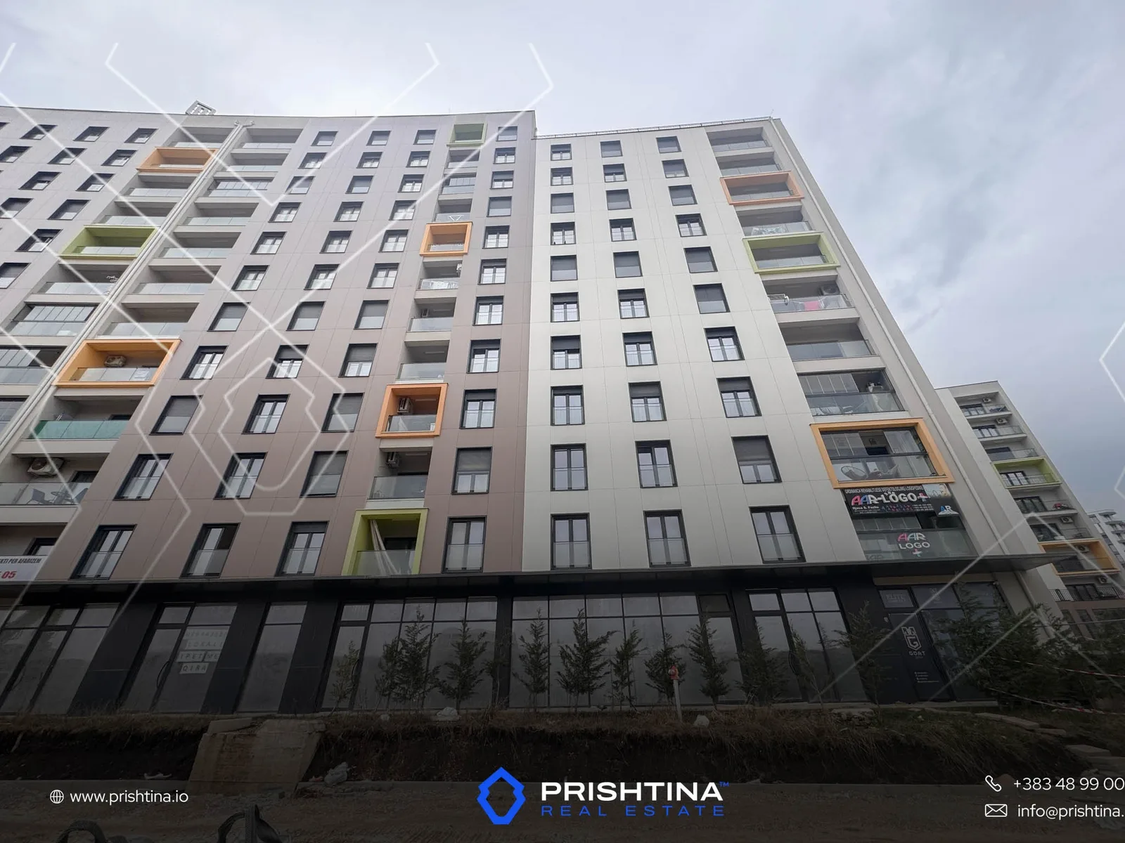 Banesë me qira 180m² te Prishtina e Re