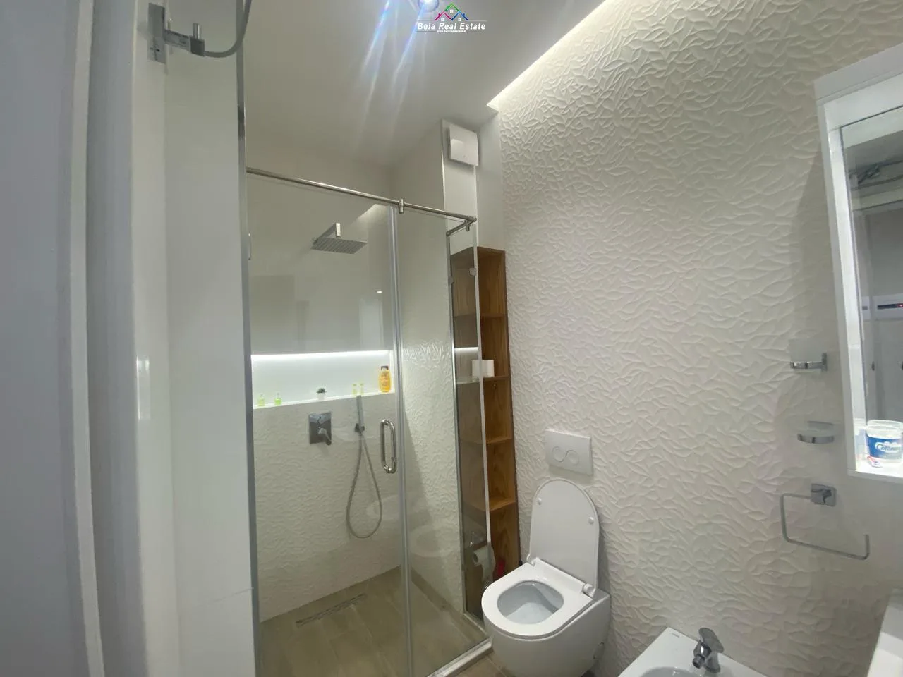Apartament 1+1 Me Qera Tek 21 Dhjetori (ID B210561) Tirane