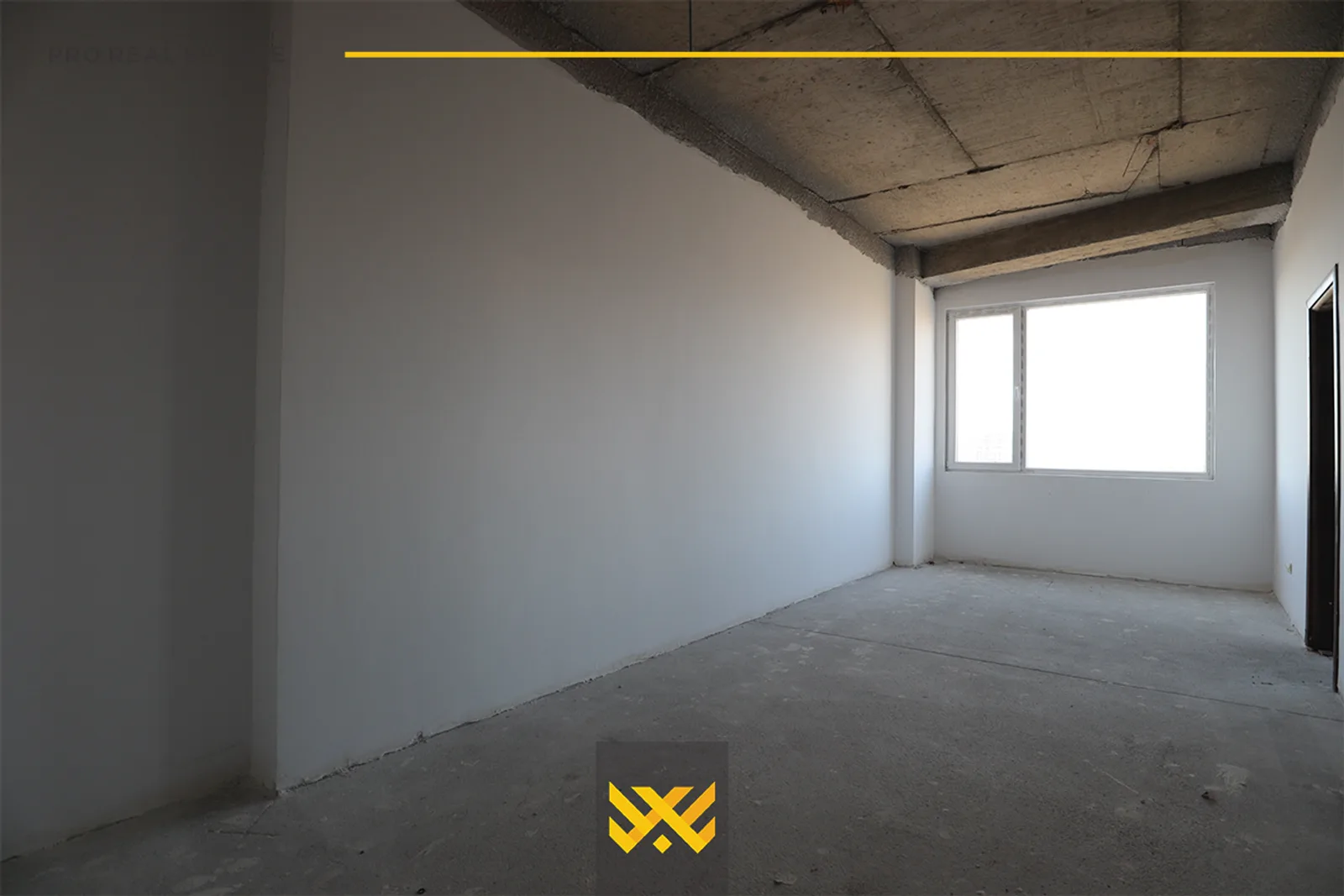 Zyre 80m² në #SHITJE te Prishtina e Re.