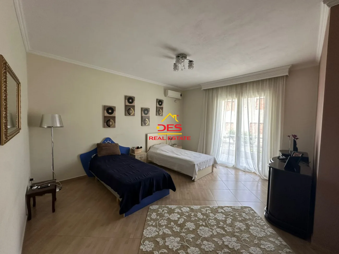 Shitet shtëpi private në lagjen ‘emin matraxhiu’ , elbasan