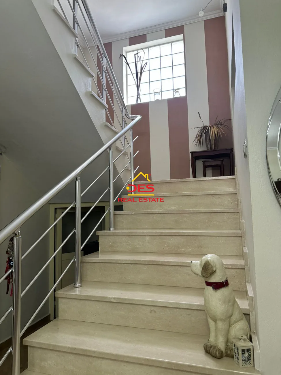 Shitet shtëpi private në lagjen ‘emin matraxhiu’ , elbasan