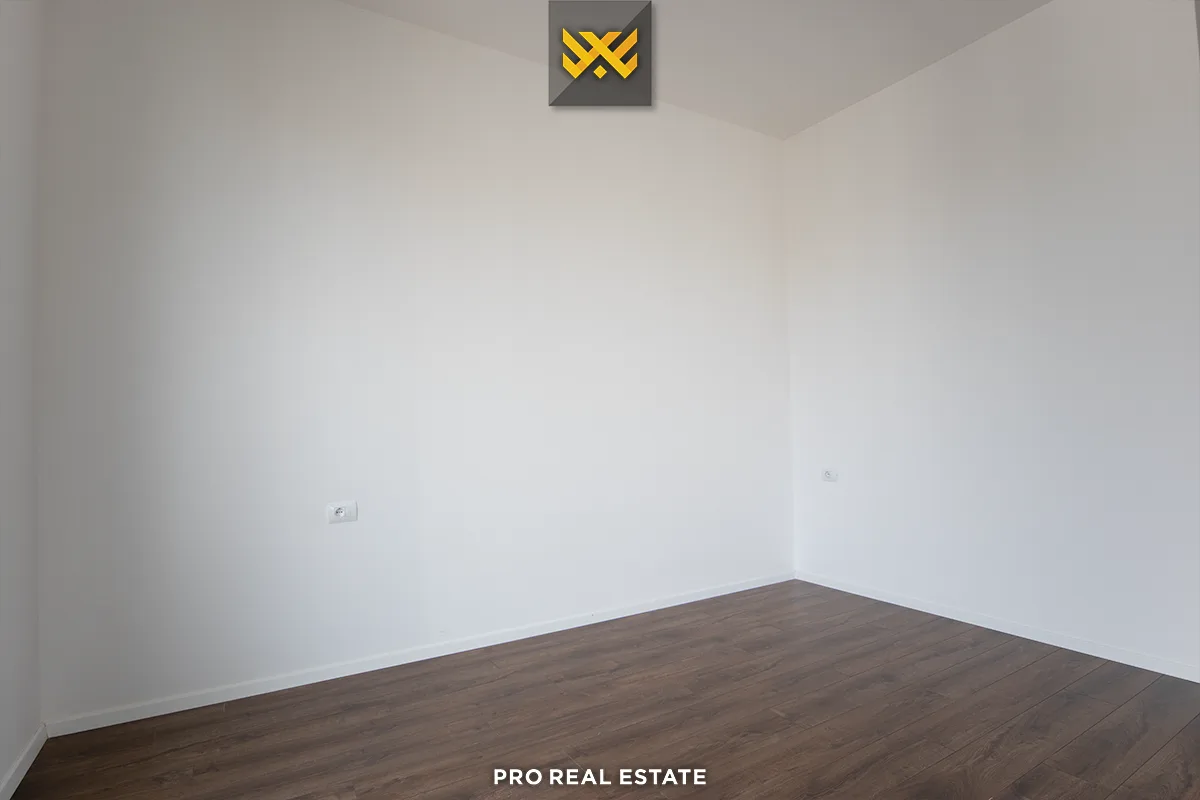 Banesë Penthouse 188.3m² + 97m² për #SHITJE te Mati 1.