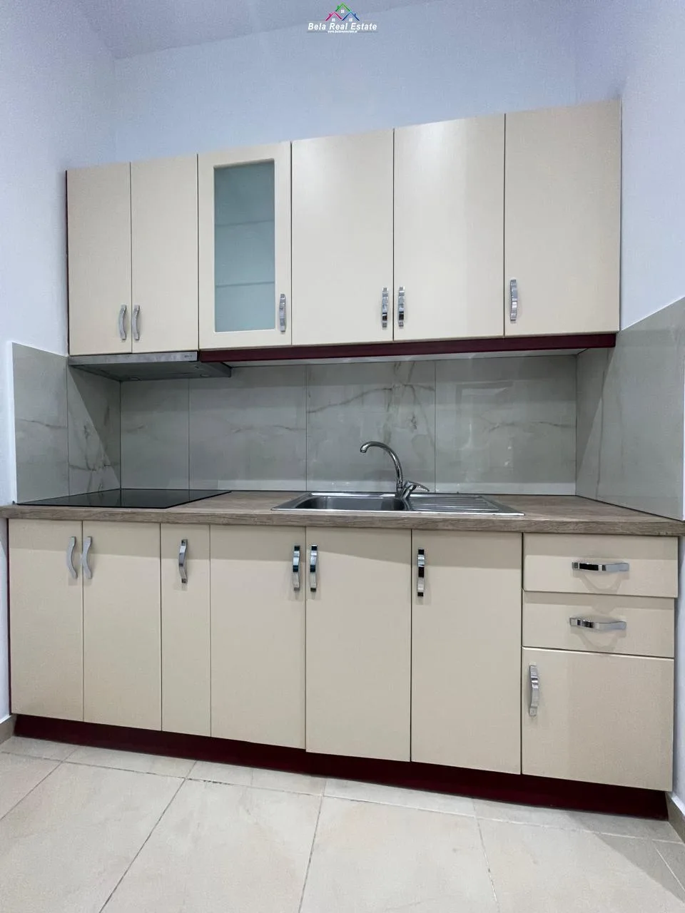 Apartament me qera 1+1+Post Parkimi tek Vilat Gjermane(ID B210843) Tirane
