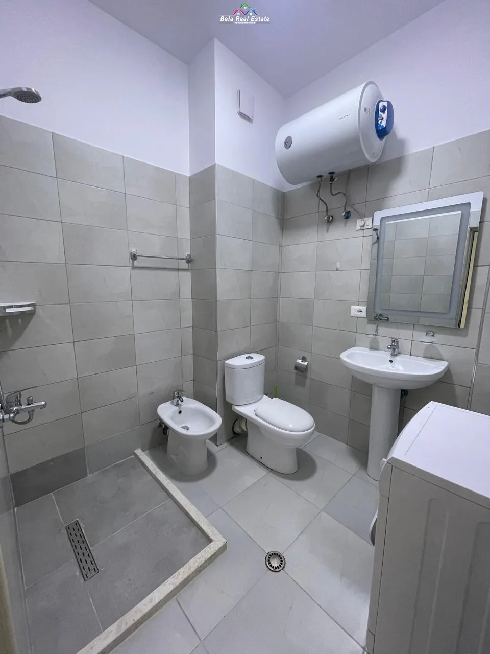 Apartament me qera 1+1+Post Parkimi tek Vilat Gjermane(ID B210843) Tirane