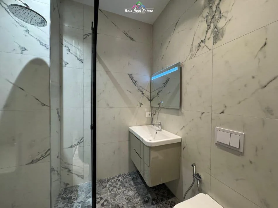 Apartament Me Qera 1+1 Ne Myslym Shyr ( ID B2101495) Tirane