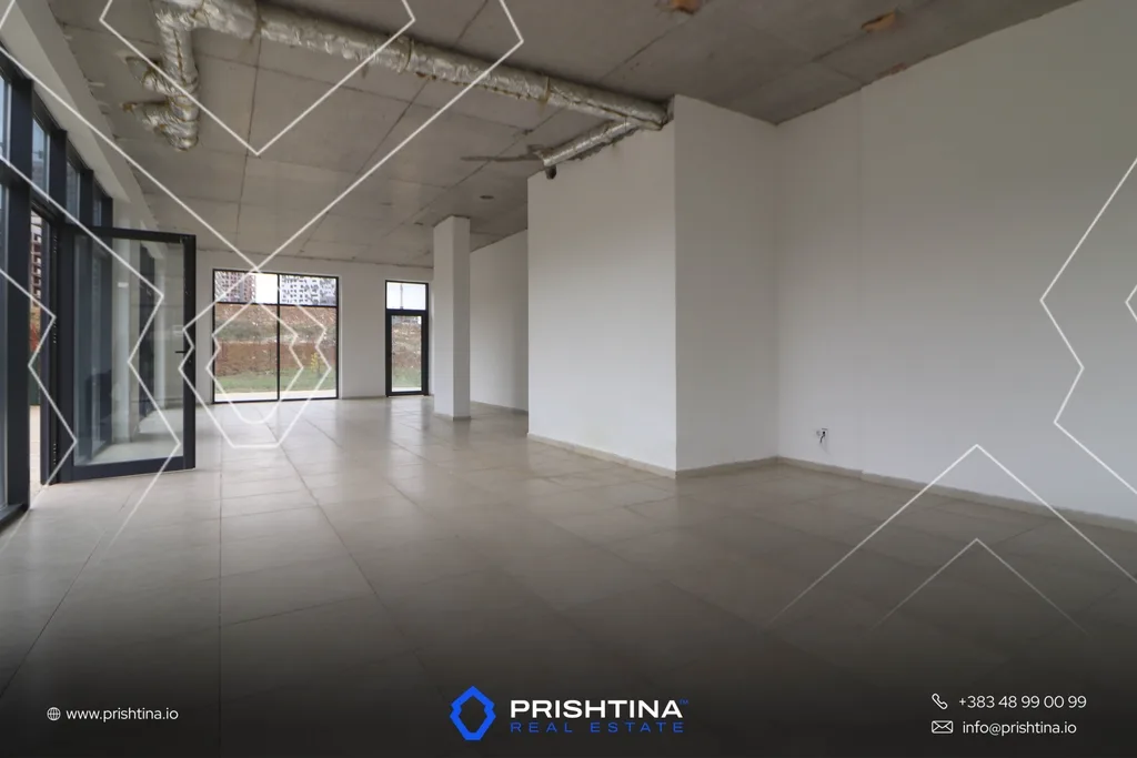Lokal për #shitje 116.72m² te Rruga C