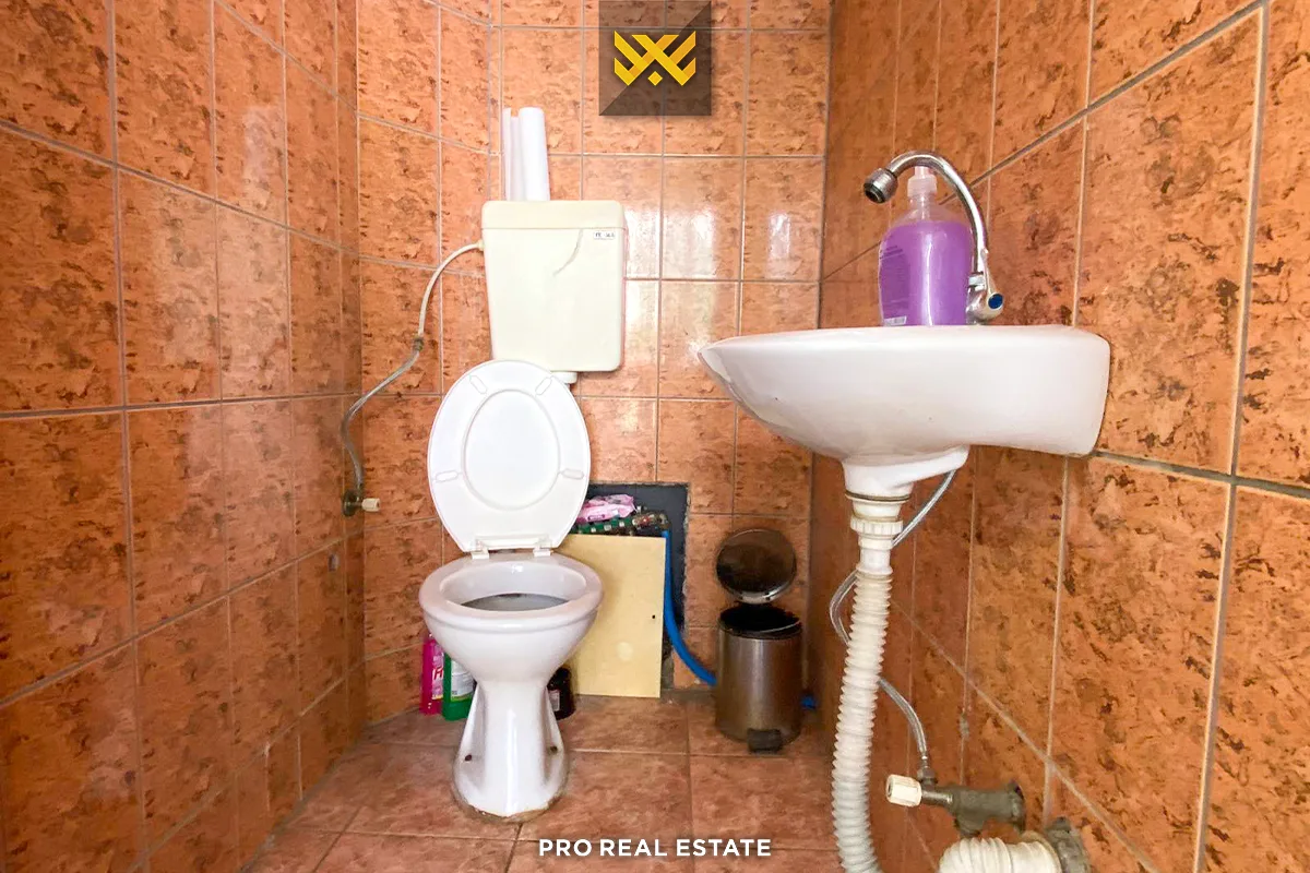 Lokal 40m² me #QIRA te Mati 1