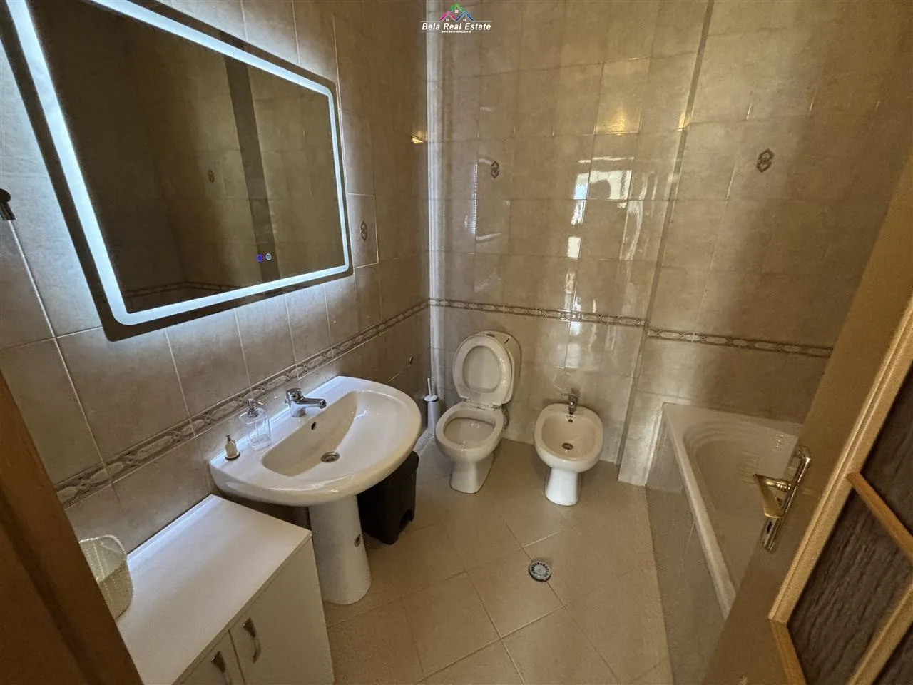 Apartament Me Qera 1+1 ne Bllok (ID B210967) Tirane​