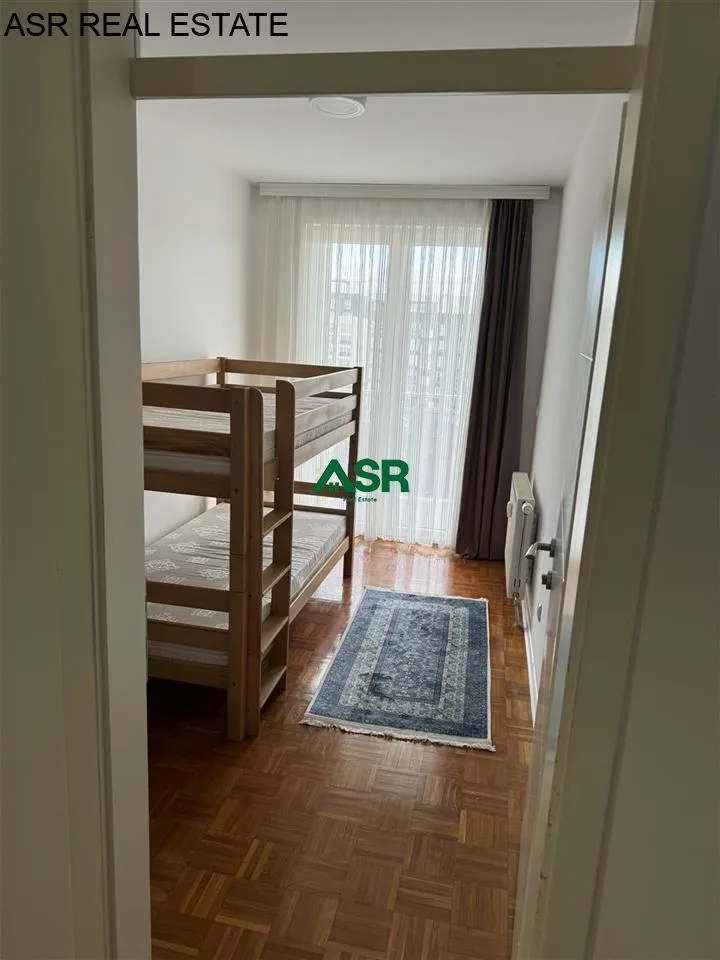 #ID:3291 Banesë 90m2 me #qira në lagjen rr.Muharrem Fejza, tek shkolla Pavaresia
