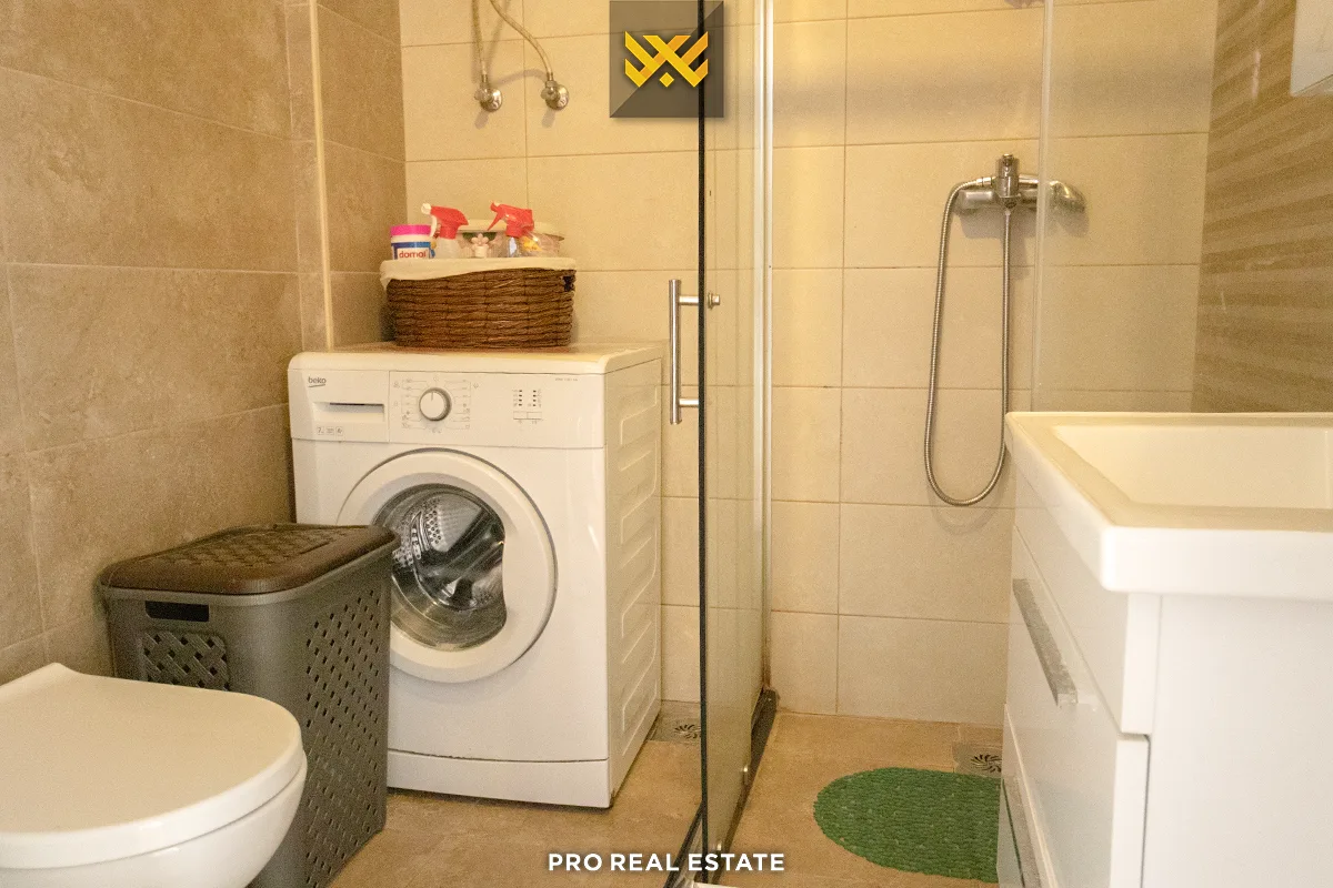 Banesë 84m² për #SHITJE në Rrugën B.