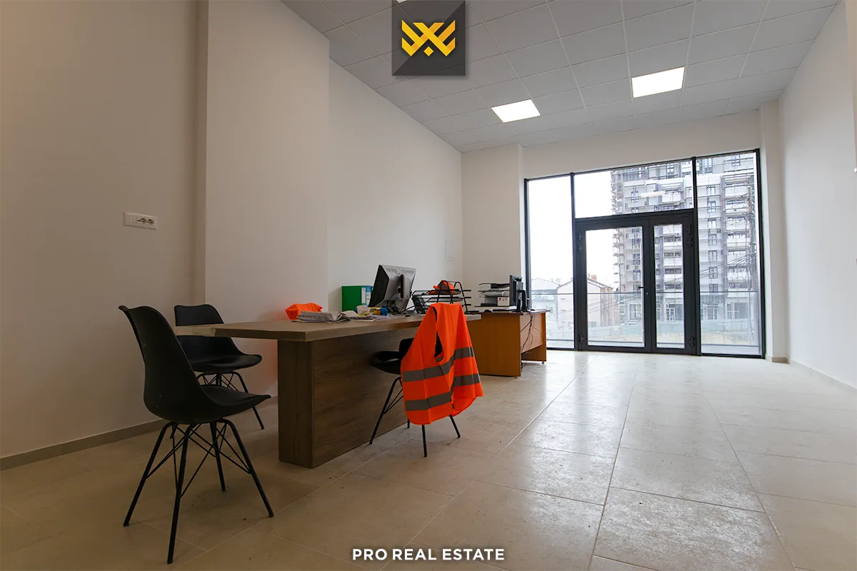 Lokal 51.75m² për #SHITJE në Bregun e Diellit.