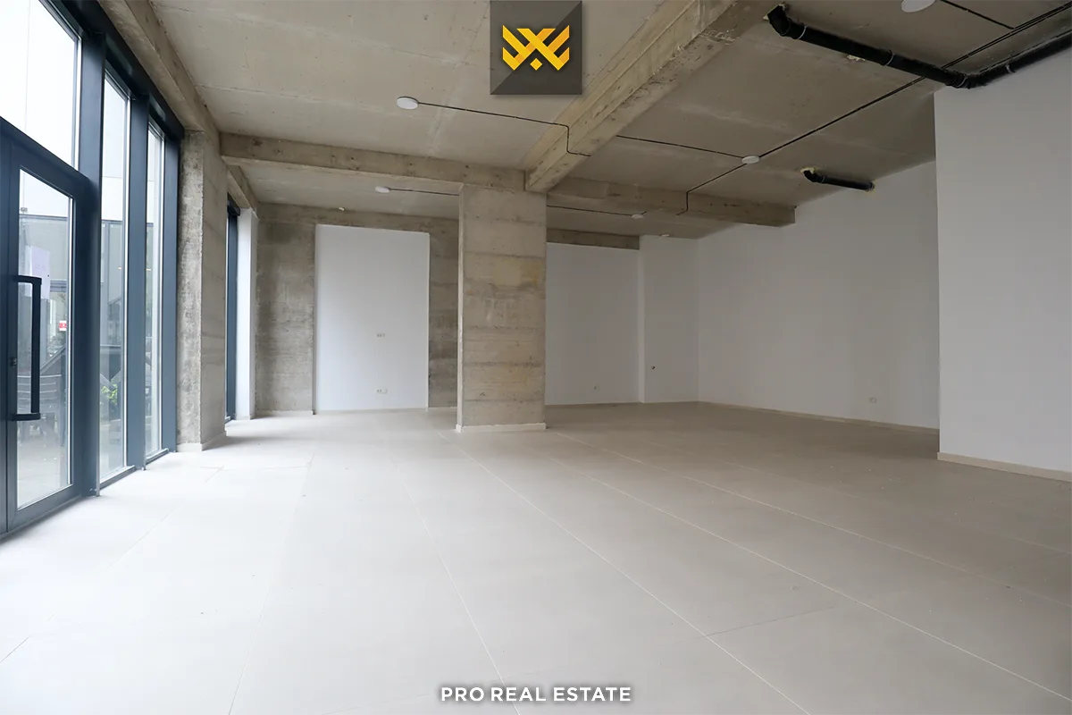 Lokal 264m² me #QIRA te Mati 1