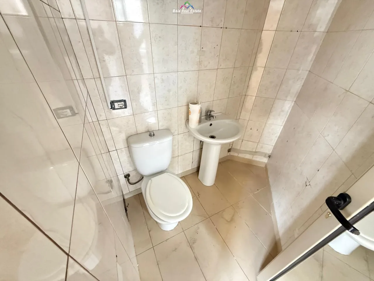 Zyre Me Qera Ne Qender (ID BZ2842) Tirane
