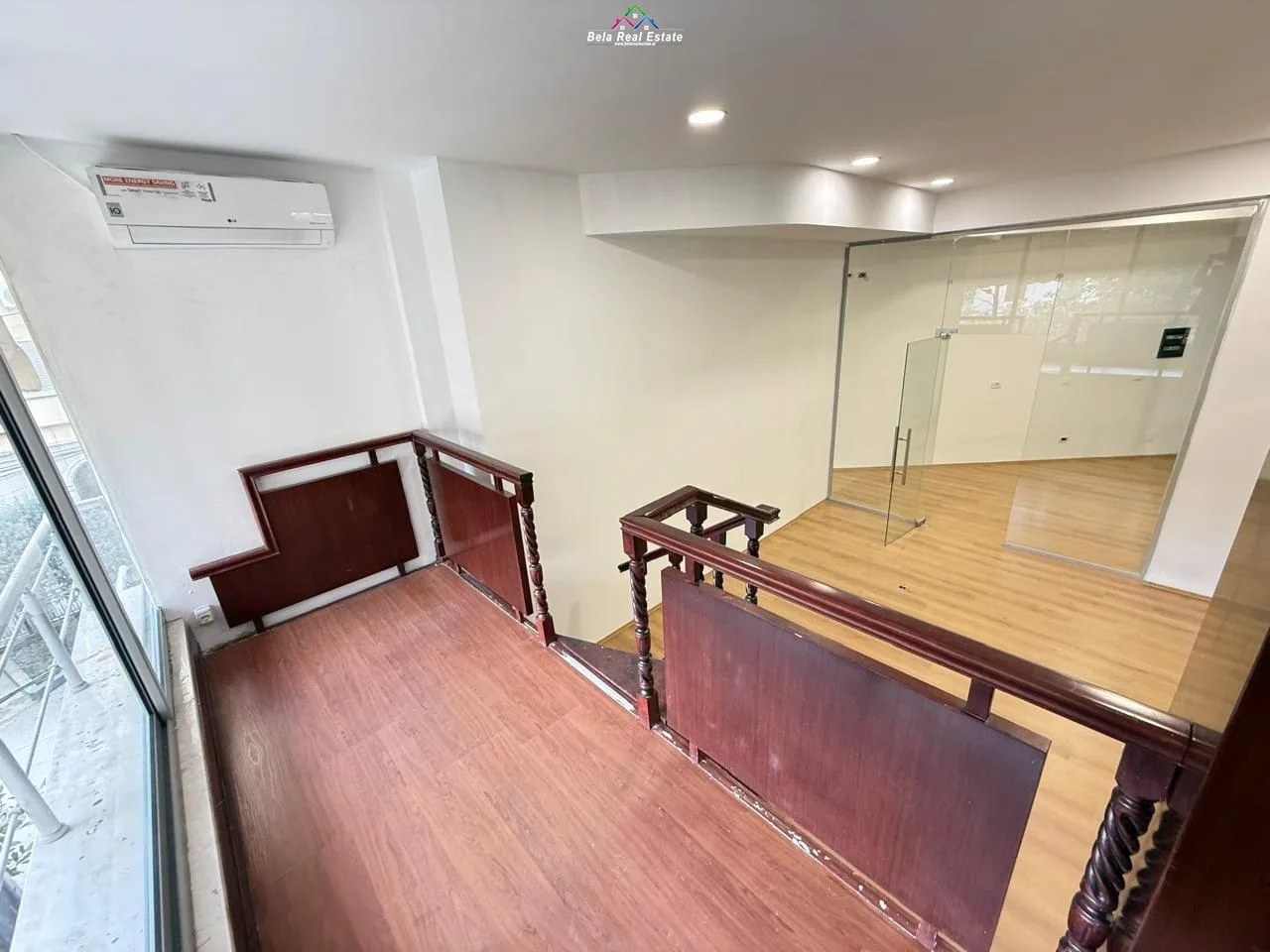 Zyre Me Qera Ne Qender (ID BZ2842) Tirane