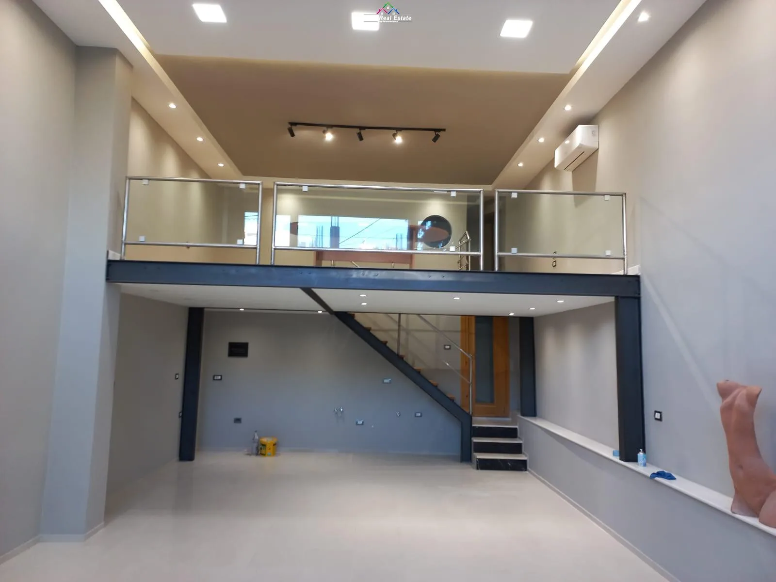 Dyqan Duplex me qera prane  Ures se Selites (ID BD21370)