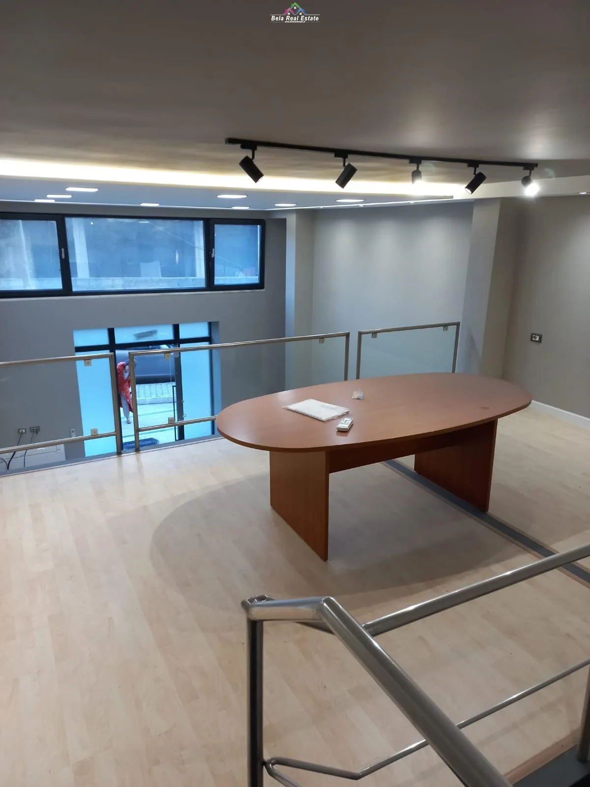 Dyqan Duplex me qera prane  Ures se Selites (ID BD21370)