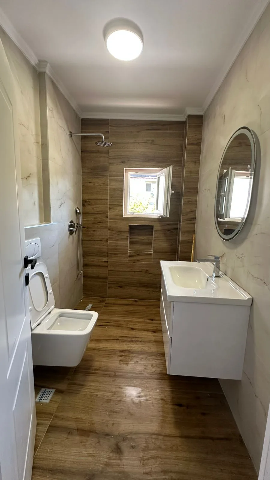 Apartament ne Shitje 2+1 Tek Pediatria (ID B121203) Tirane.