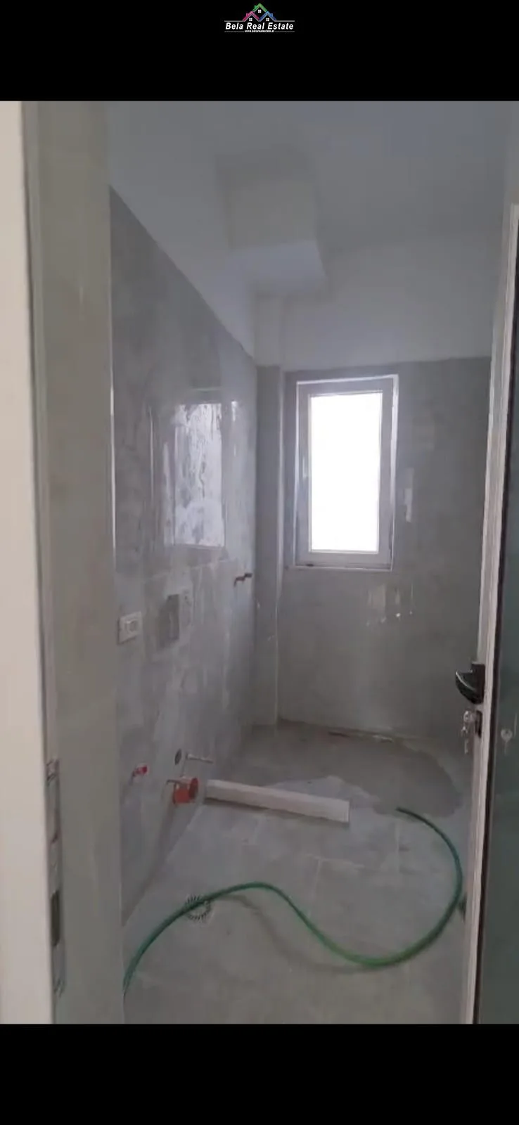 Zyre me Qera 2+1 tek Bulevardi Zogu i Pare (ID BZ2289) Tirane