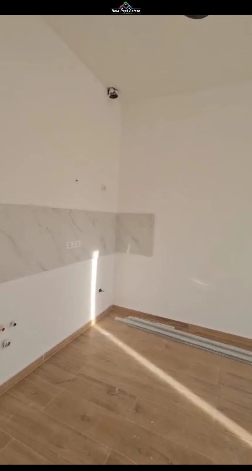 Zyre me Qera 2+1 tek Bulevardi Zogu i Pare (ID BZ2289) Tirane