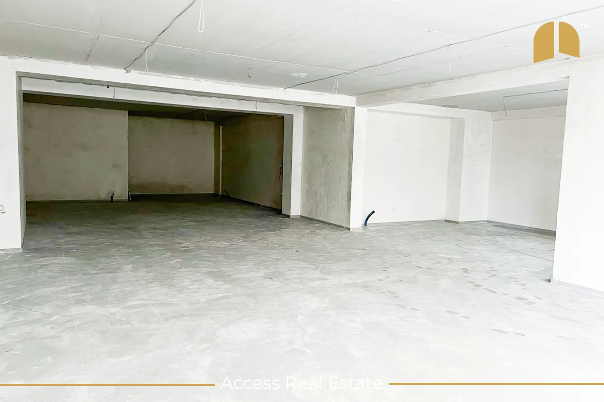 Lokal me QIRA - 168m² - Rruga C