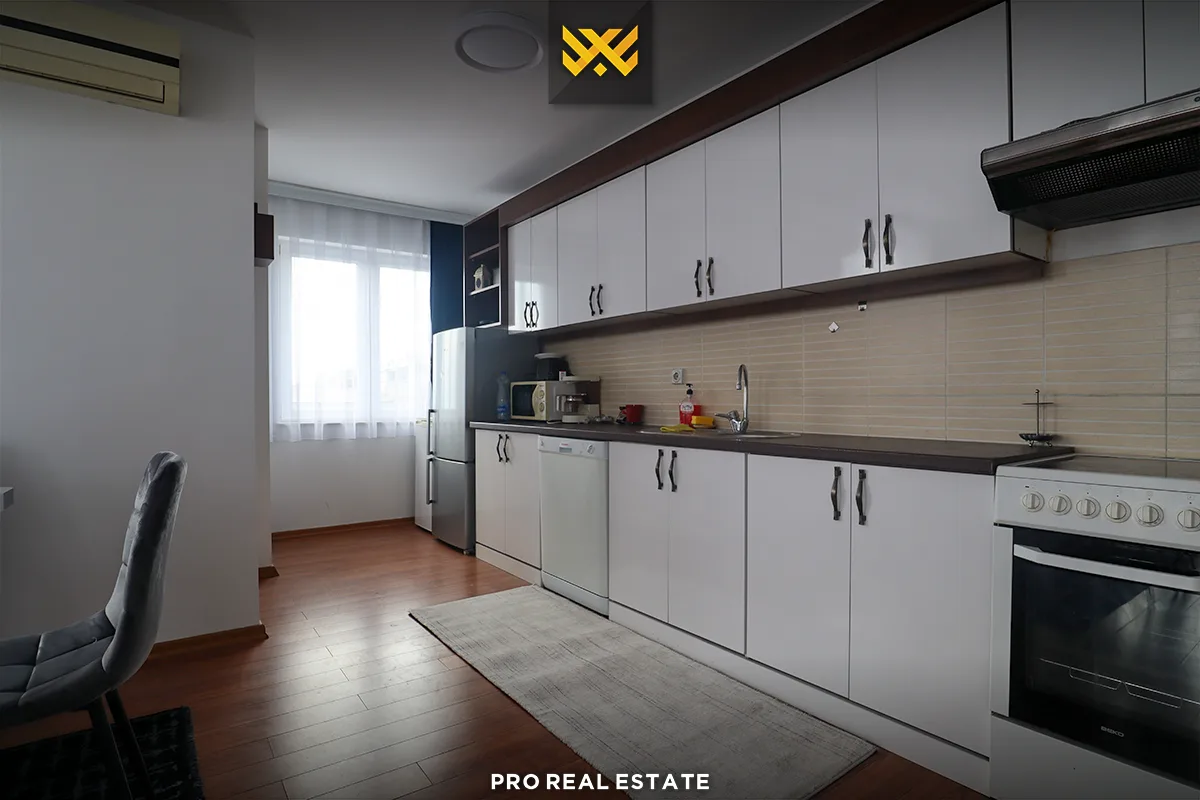Banesë Penthouse 175m² + 70m² me #QIRA në Dragodan