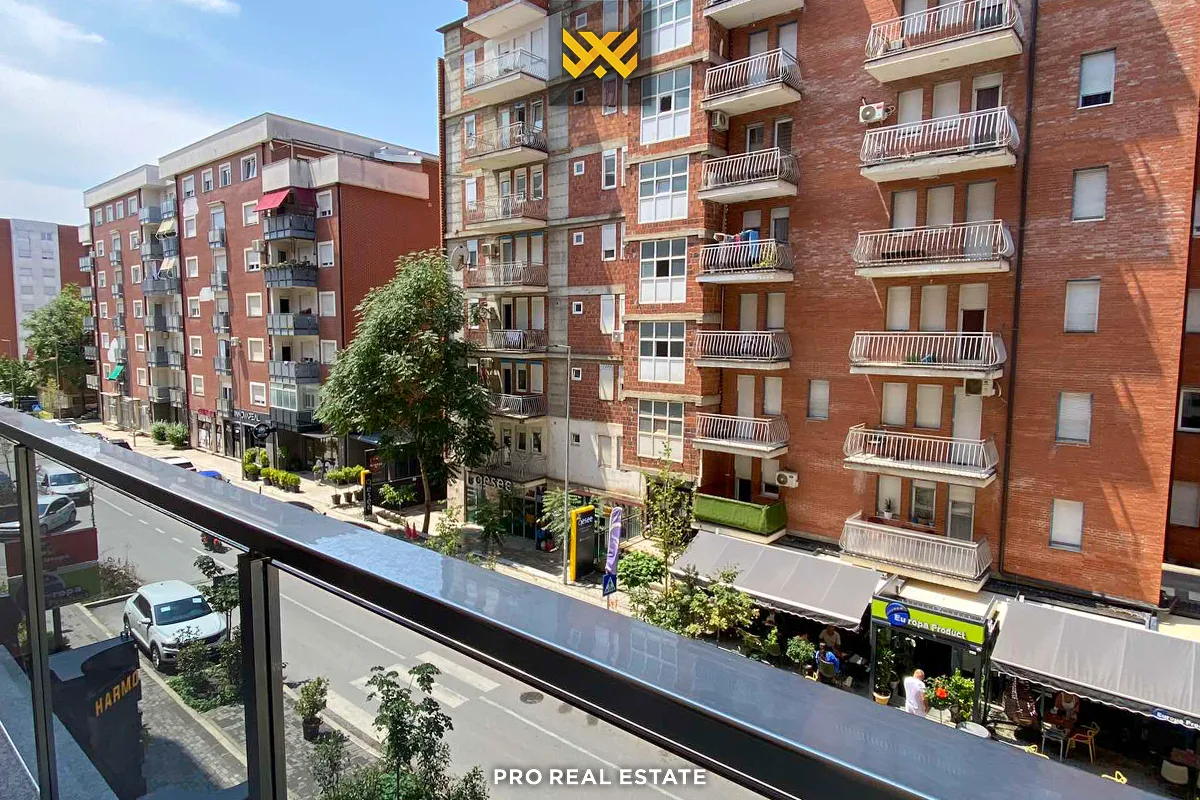 Banesë / Zyrë 85m² me #QIRA në Lagjen e Spitalit