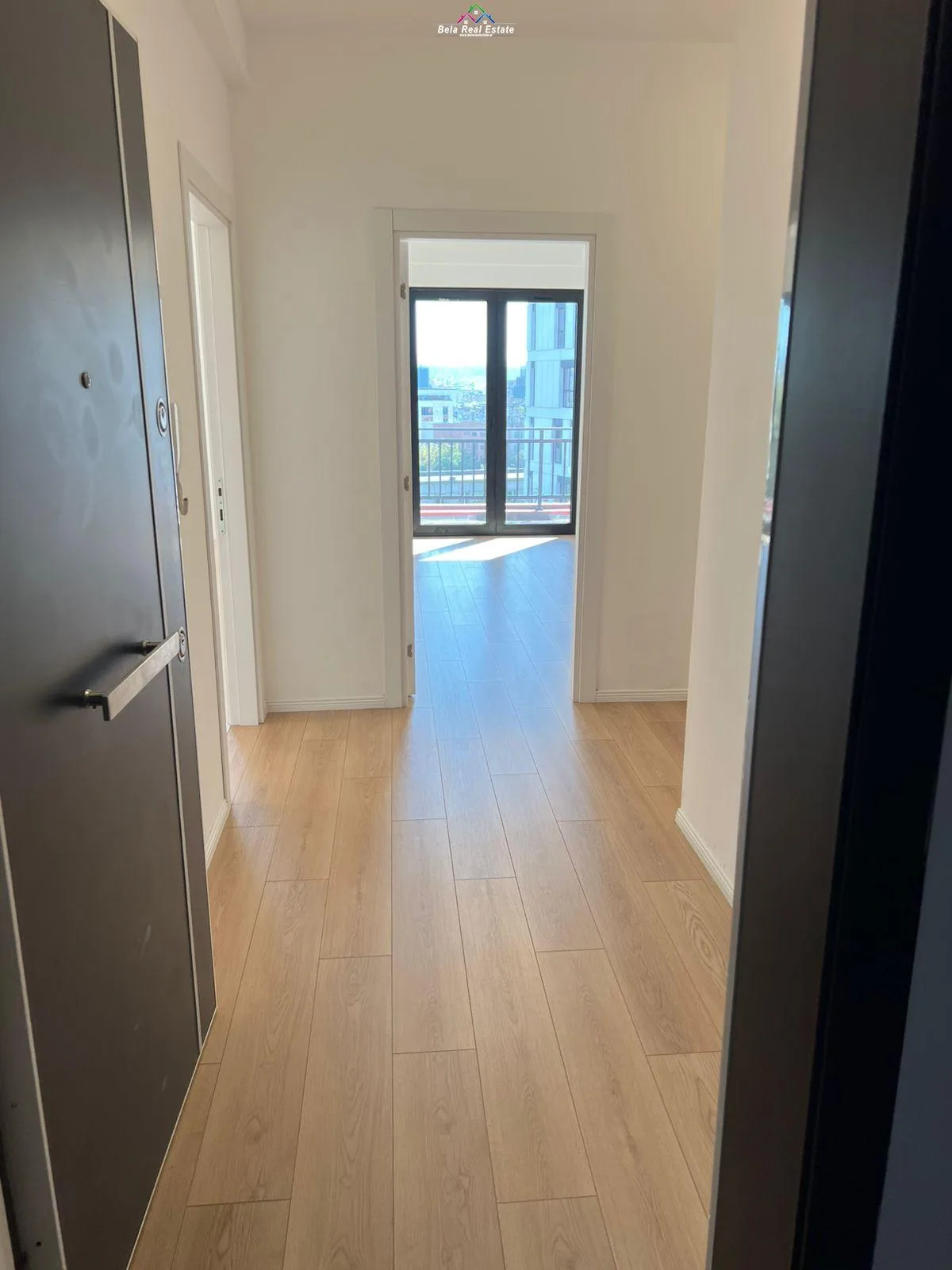 Zyre Me Qera 2+1 Tek Kompleksi Arlis, Farmacia 10 (ID BZ2474) Tirane