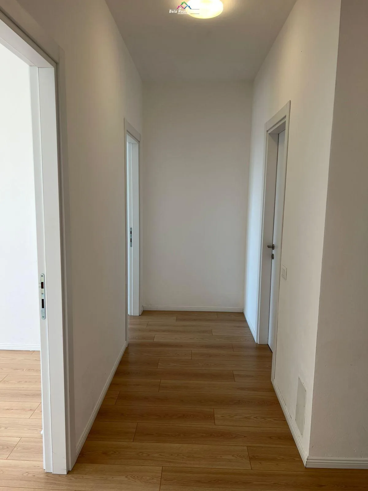 Zyre Me Qera 2+1 Tek Kompleksi Arlis, Farmacia 10 (ID BZ2474) Tirane