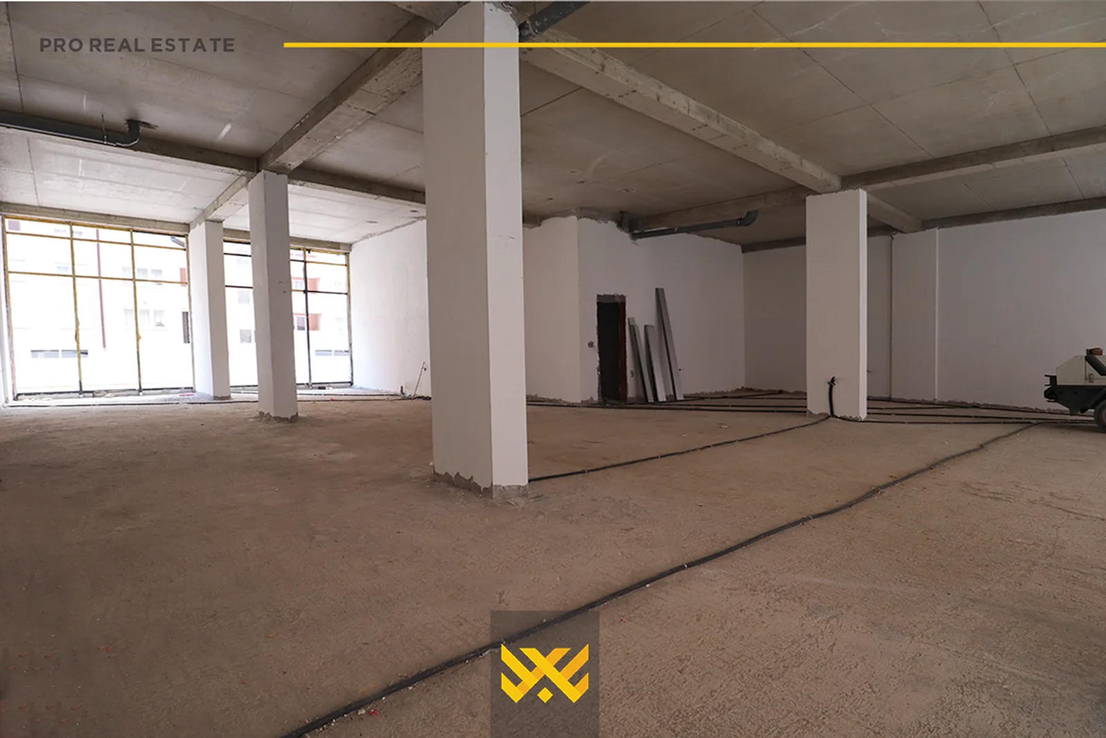 Lokal 201m² me QIRA në Fushë Kosovë.