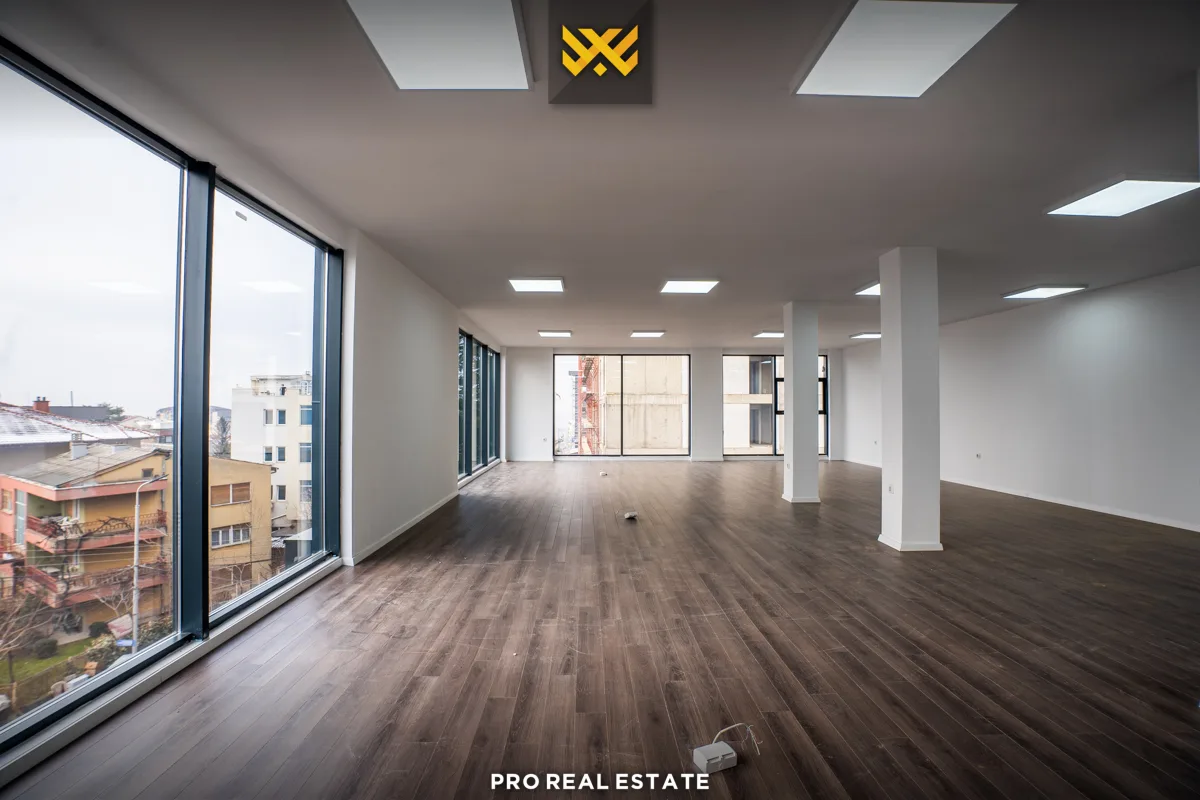 Objekt 150m² me #QIRA në Lagjen Bregu i Diellit