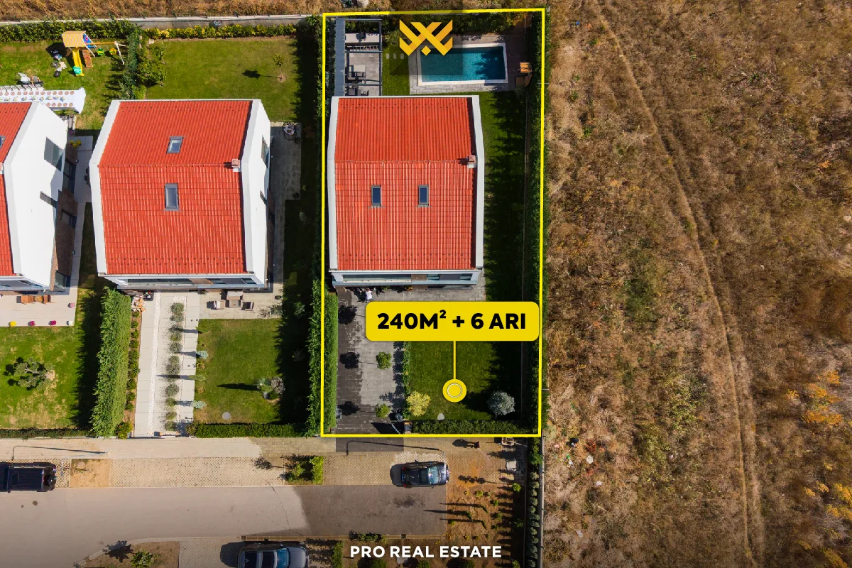 Shtëpi 240m² + 120m² për #SHITJE në Lagjen Qendresa Home