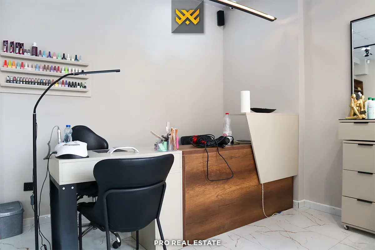 Lokal 41.5m² me #QIRA në Fushë Kosovë