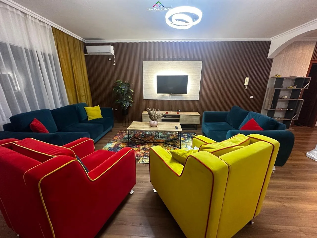 Apartament Me Qera 2+1 Tek Myslym Shyri (ID B2201597) Tirane