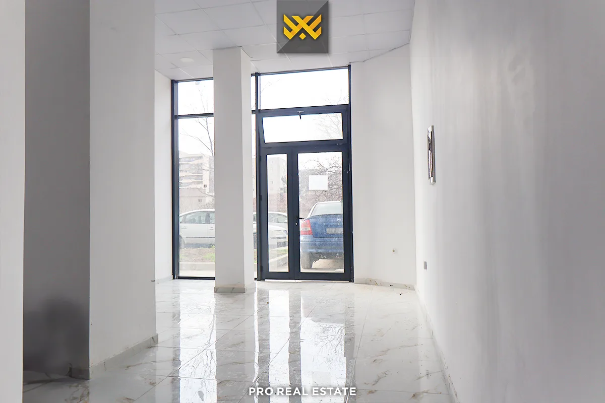 Lokal 33m² me #QIRA në Fushë Kosovë