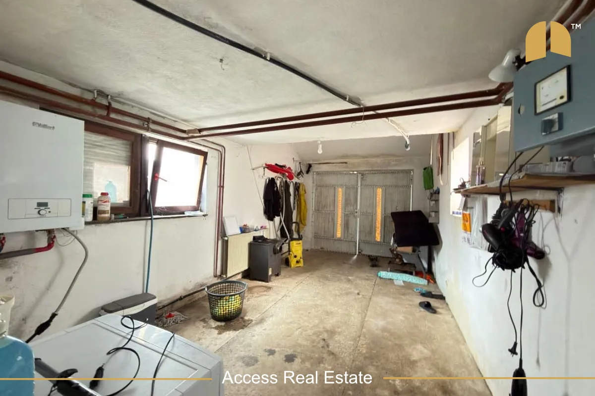 Shtëpi në Shitje me FLETË POSEDUESE – 250m² + 6.12 Ari – Çagllavicë