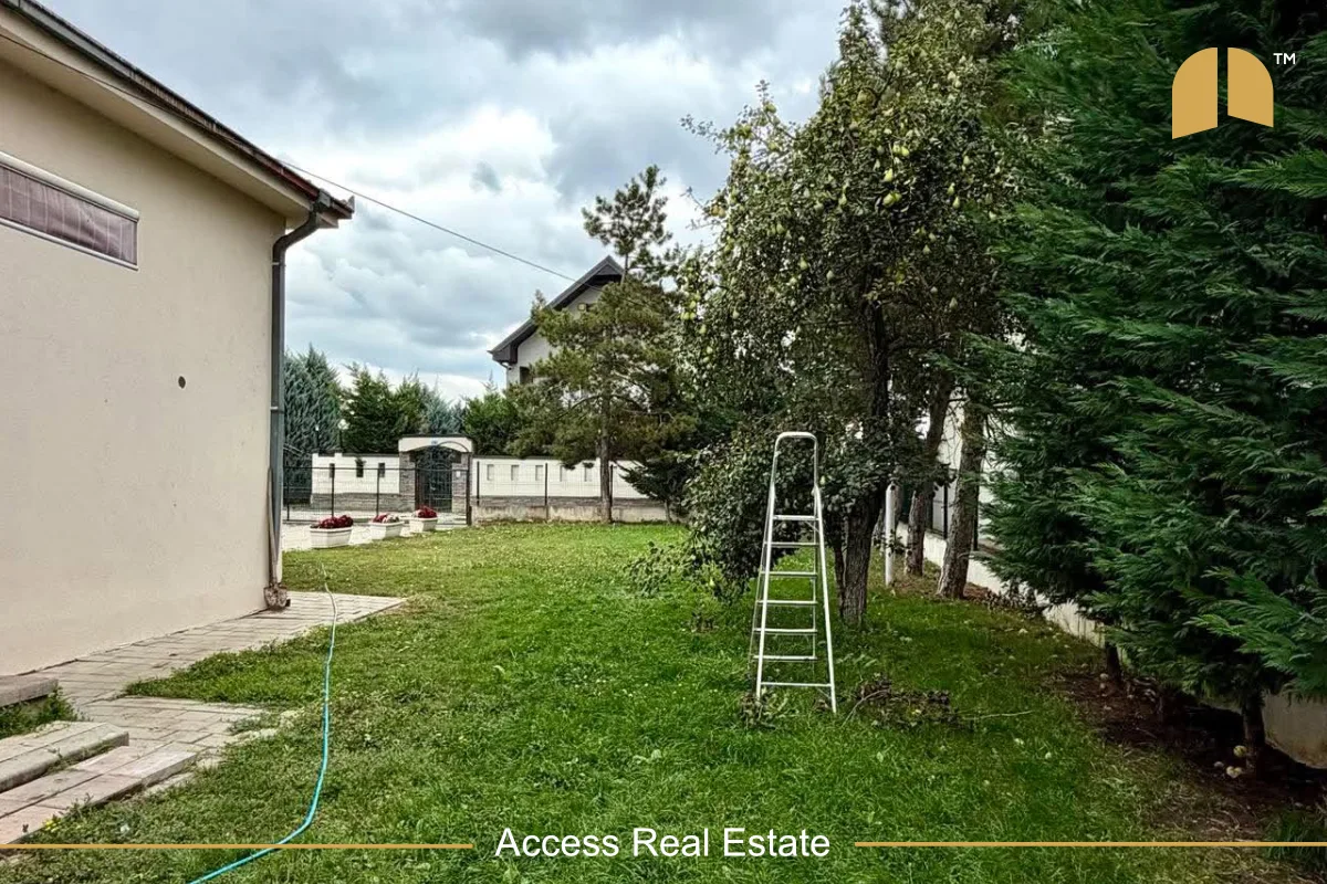 Shtëpi në Shitje me FLETË POSEDUESE – 250m² + 6.12 Ari – Çagllavicë