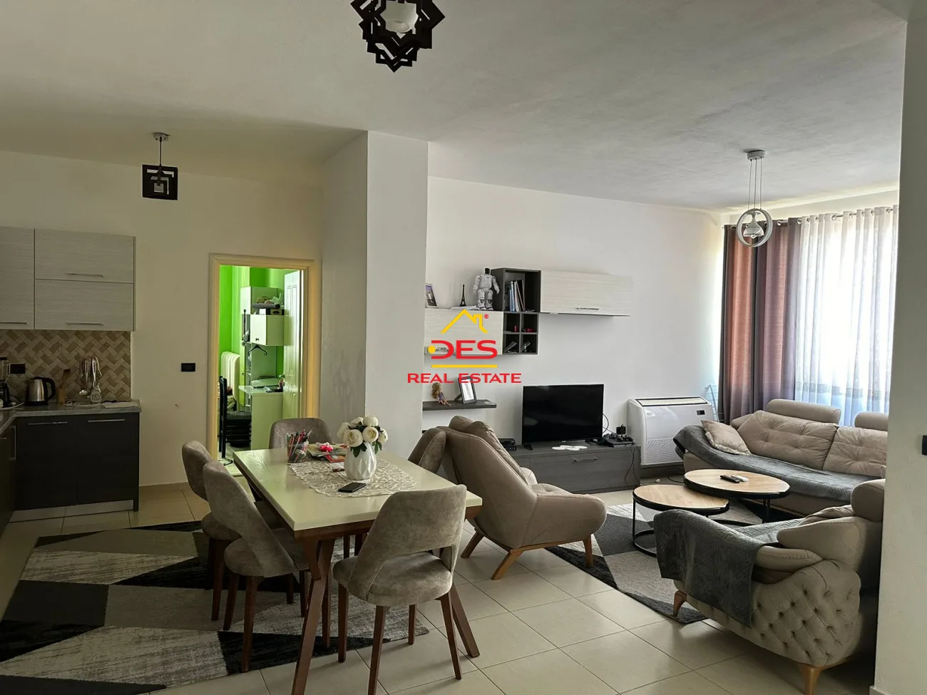 Jepet me qira apartament 3+1 në lagjen ‘5 maj’ elbasan.