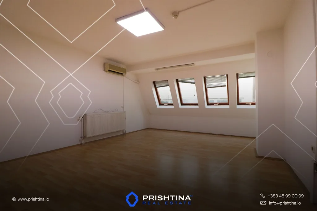 Lokal me qira 330m² në Pejton