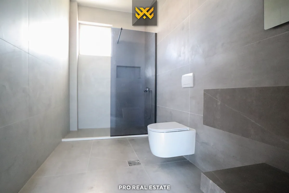 Shtëpi 280m² për #SHITJE në City Home