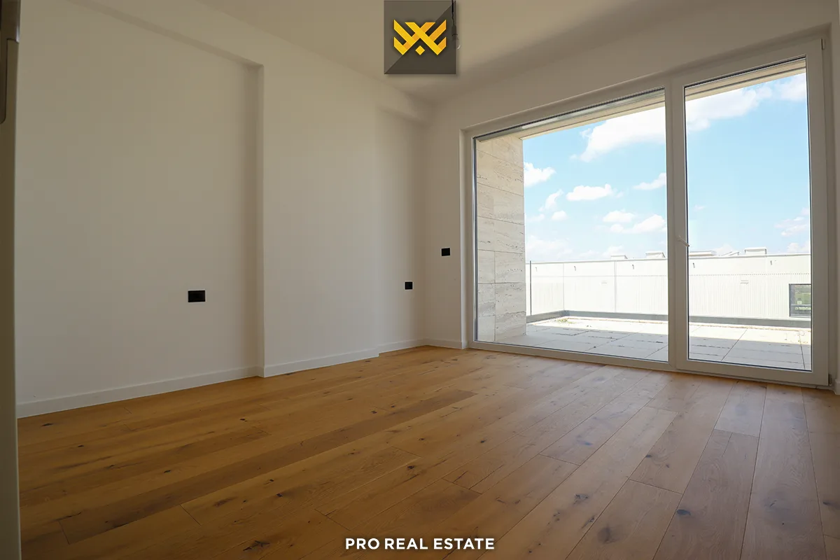 Terracier 120m² + 50m² me #QIRA në Lagjen Marigona Hill