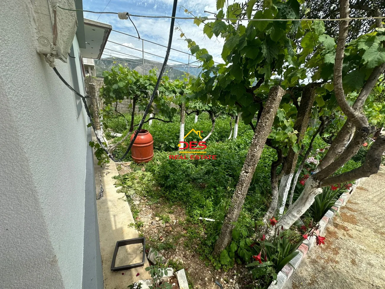 Shitet shtepi private 2+1 ne bajkaj
